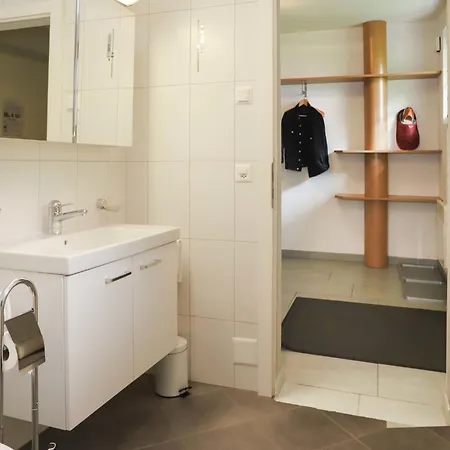 Gaedi By Interhome בית נופש צרמט